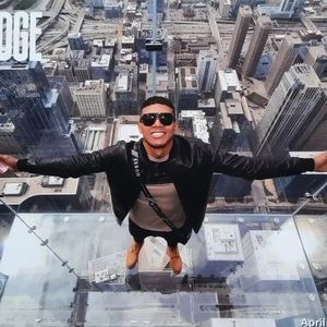 Meet your Posher, Jesus eduardo